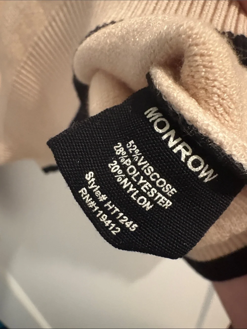 Monrow Super Soft Color Block Knit - Picture 6 of 9